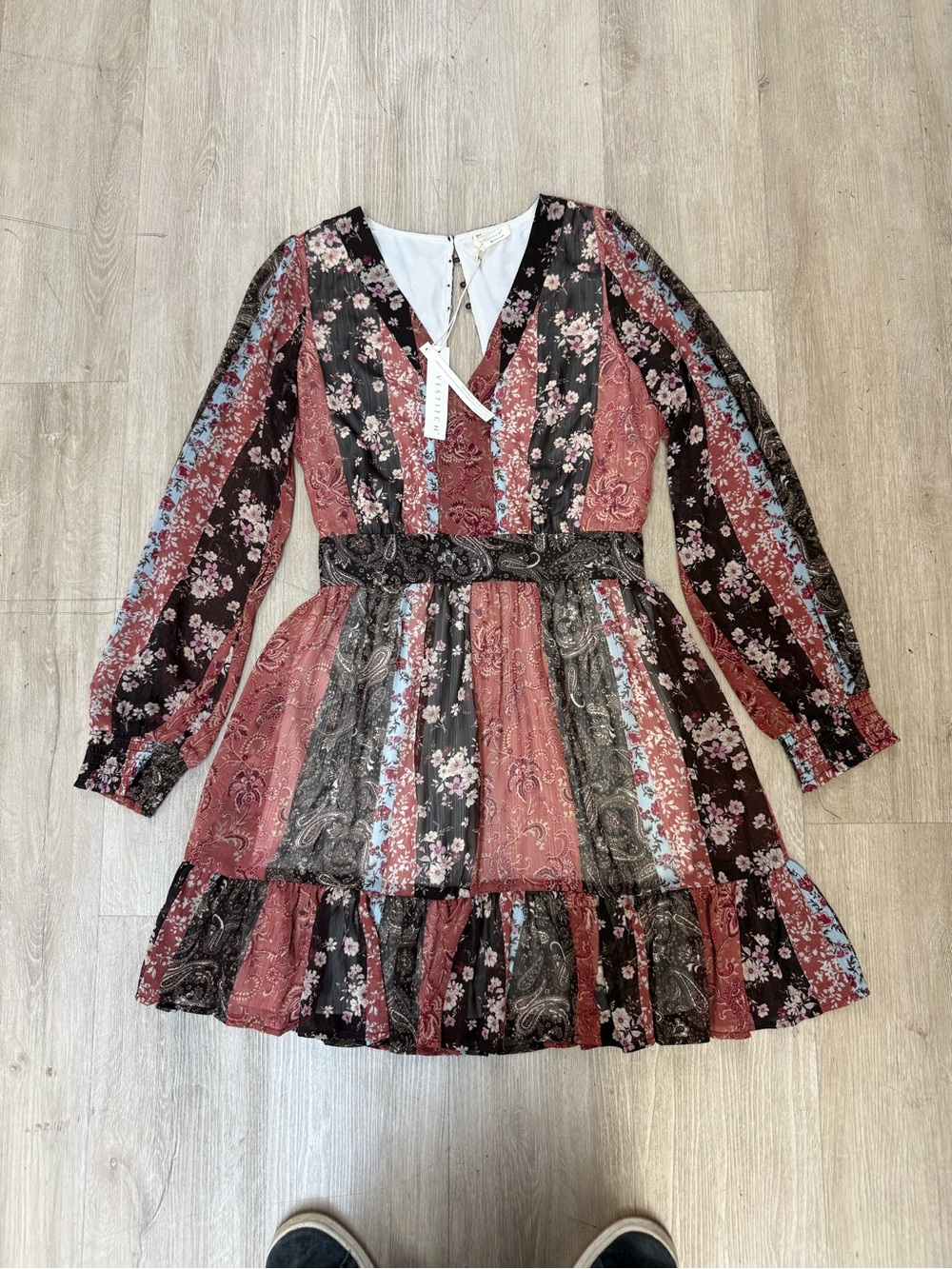 NWT Love Stitch Boho Floral Long Sleeve Dress Sz M